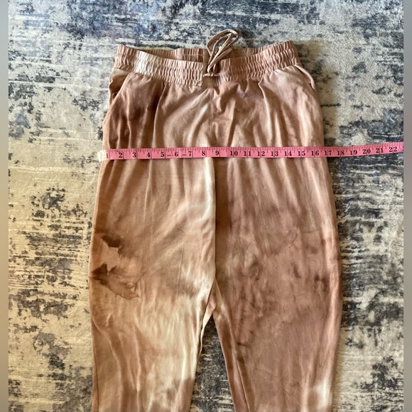 Tie Dye Joggers - Picture 5 of 6